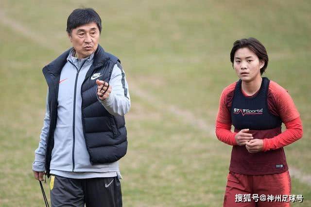 维亚纳：罗德里已成曼城传奇，俱乐部永远敞开大门